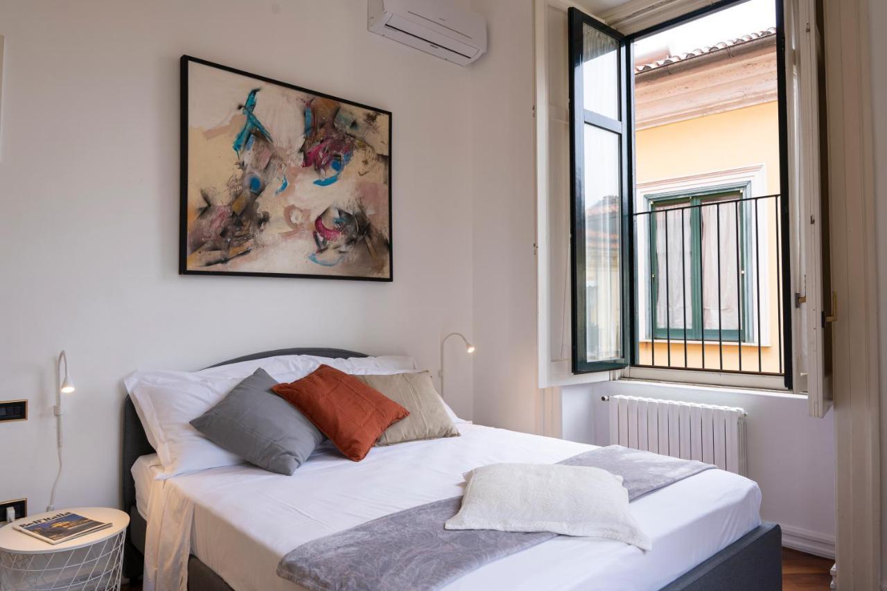 Bella Domus Suites 萨莱诺 外观 照片
