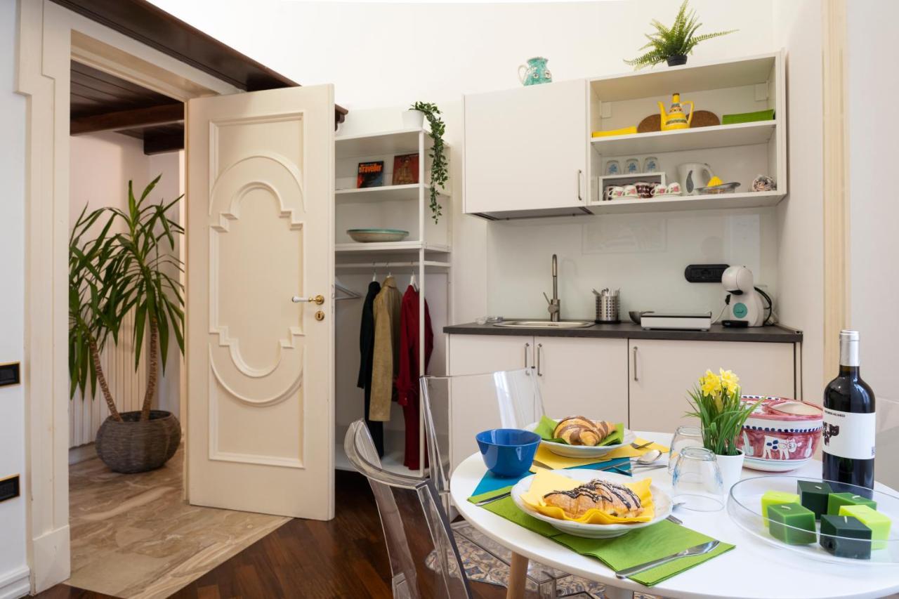 Bella Domus Suites 萨莱诺 外观 照片