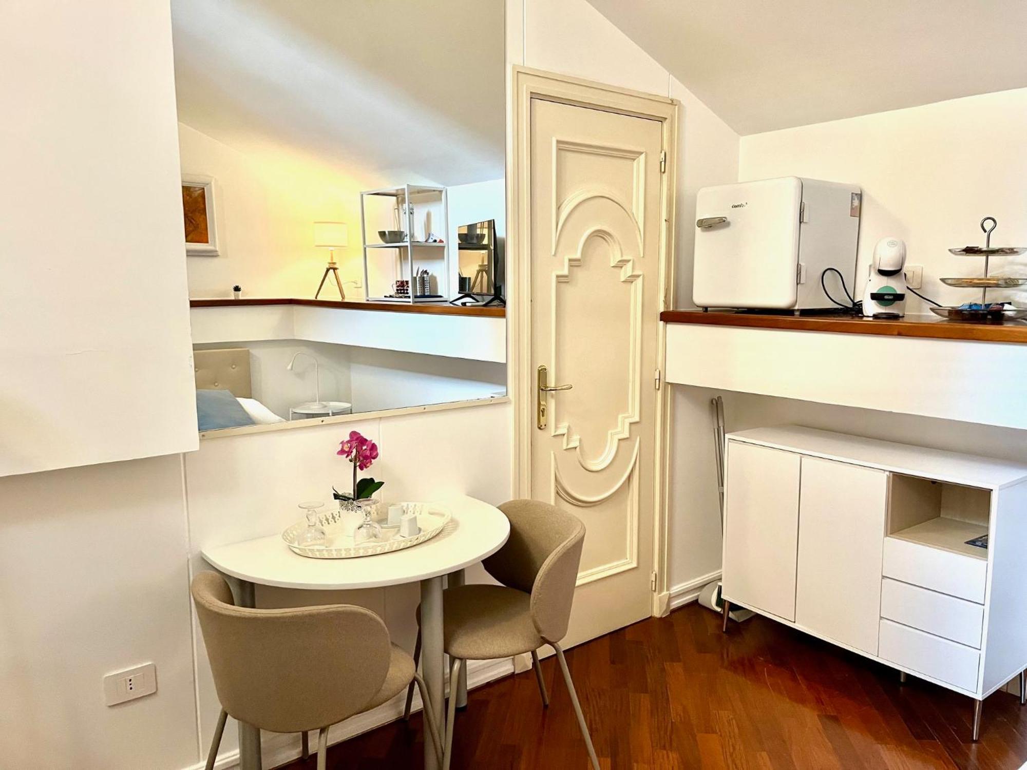 Bella Domus Suites 萨莱诺 外观 照片